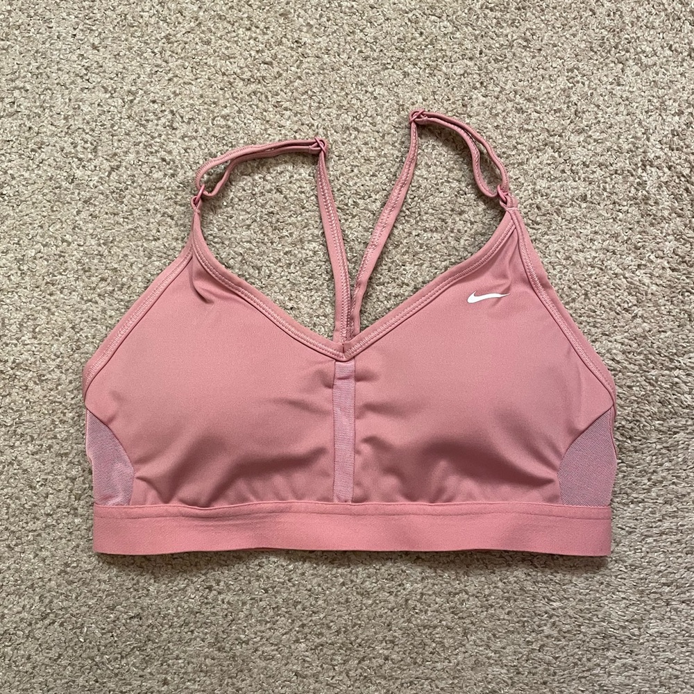 Nike Dri Fit light pink sports bra crop top removable pads adjustable strap M